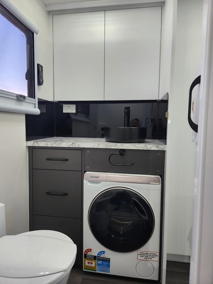 2024 Paradise MotorHomes SL DELUXE (AVAILABLE NOW, RUN OUT SALE)