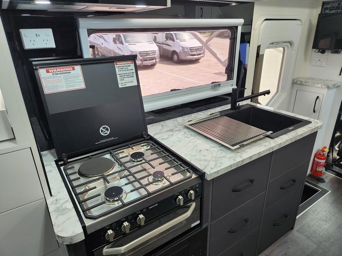2024 Paradise MotorHomes SL DELUXE (AVAILABLE NOW, RUN OUT SALE)