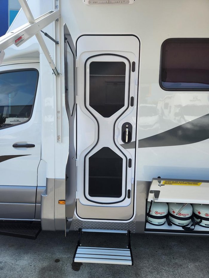 2024 Paradise MotorHomes SL DELUXE (AVAILABLE NOW, RUN OUT SALE)