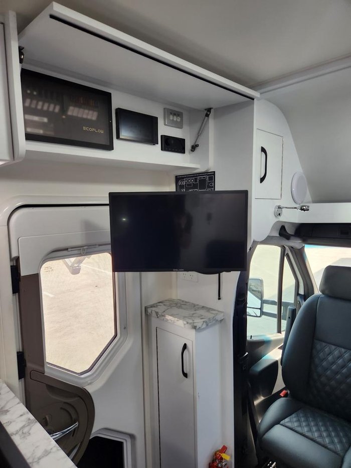 2024 Paradise MotorHomes SL DELUXE (AVAILABLE NOW, RUN OUT SALE)