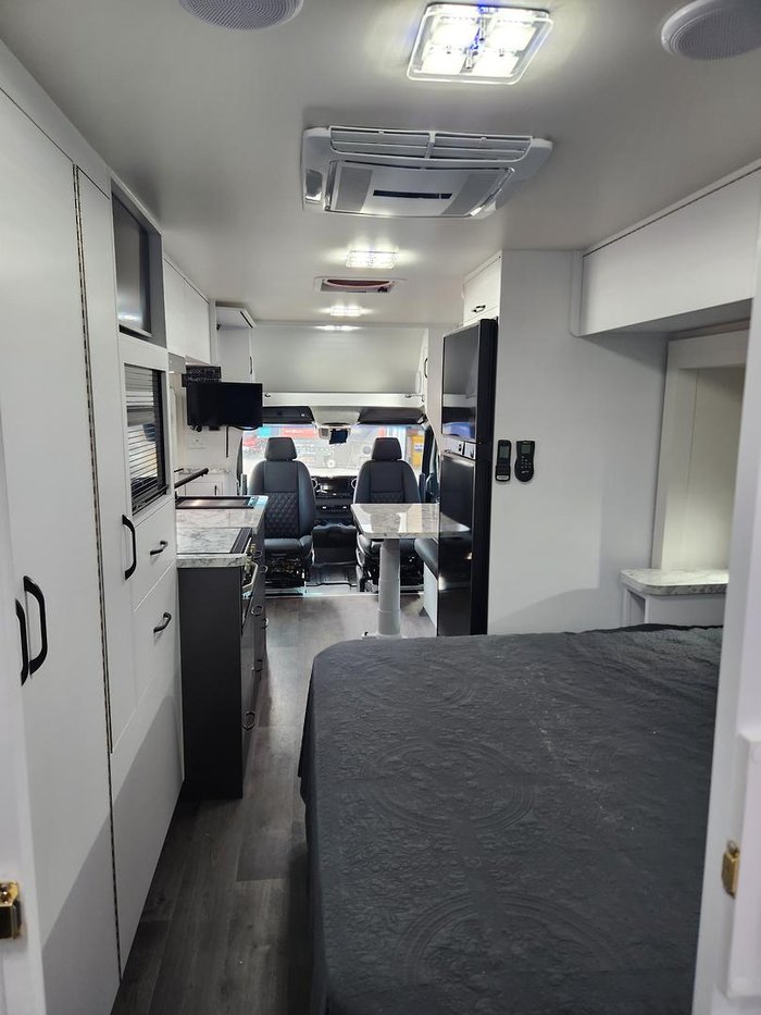 2024 Paradise MotorHomes SL DELUXE (AVAILABLE NOW, RUN OUT SALE)
