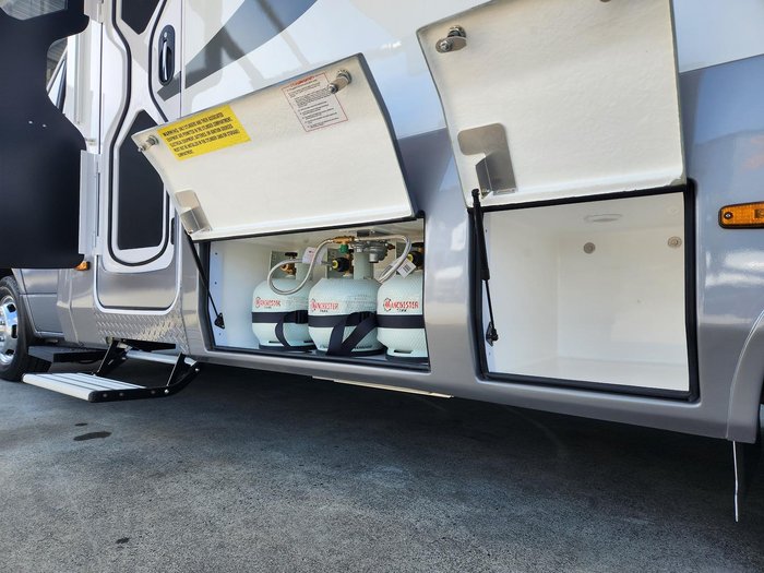 2024 Paradise MotorHomes SL DELUXE (AVAILABLE NOW, RUN OUT SALE)