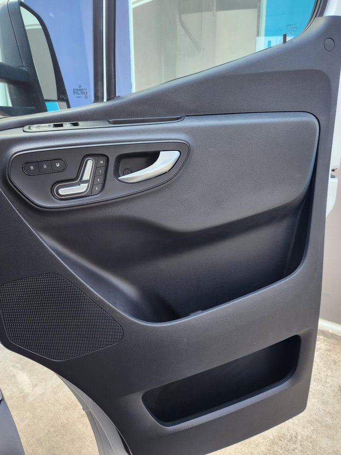 2024 Paradise MotorHomes SL DELUXE (AVAILABLE NOW, RUN OUT SALE)