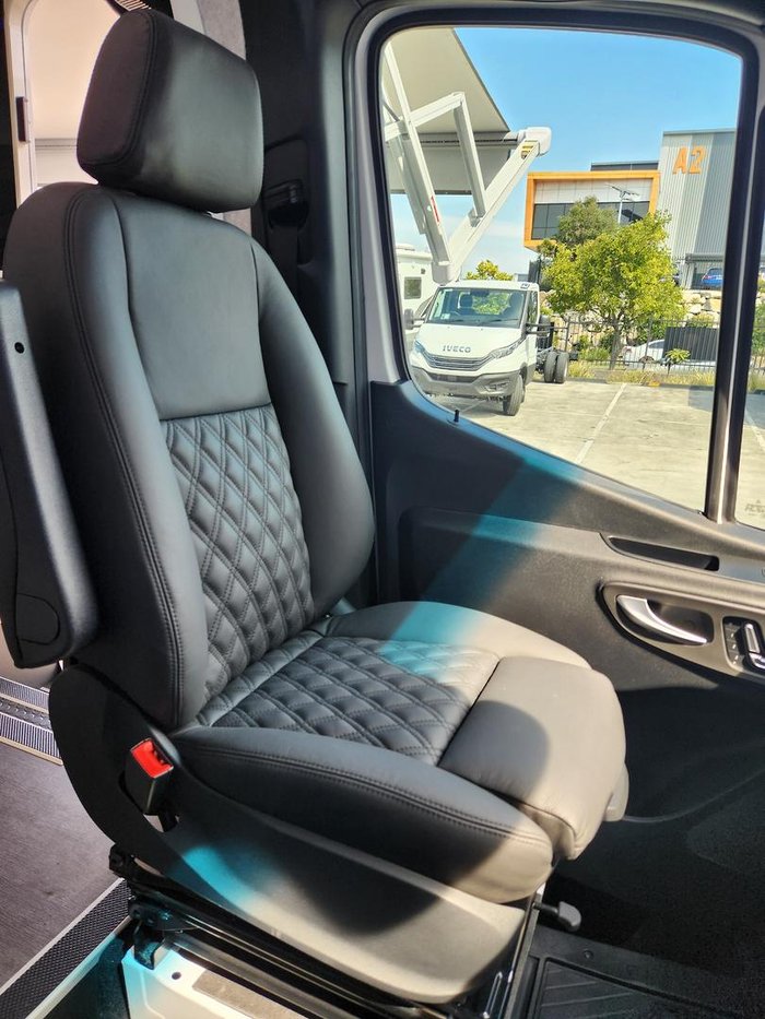 2024 Paradise MotorHomes SL DELUXE (AVAILABLE NOW, RUN OUT SALE)