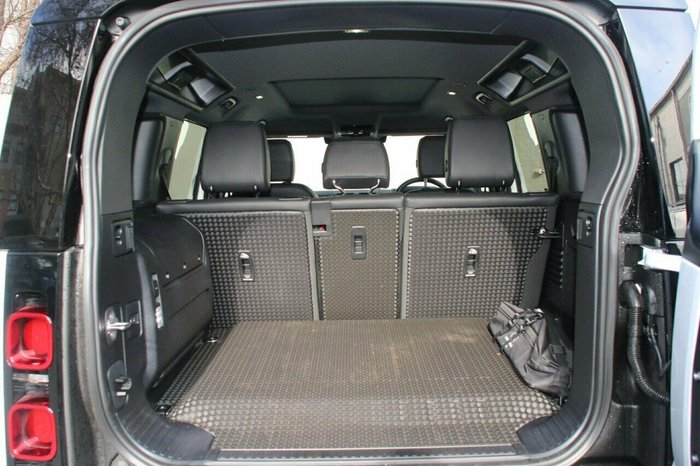2024 Land Rover Defender 110 P400e X-Dynamic SE L663 MY24 AWD Fuji White