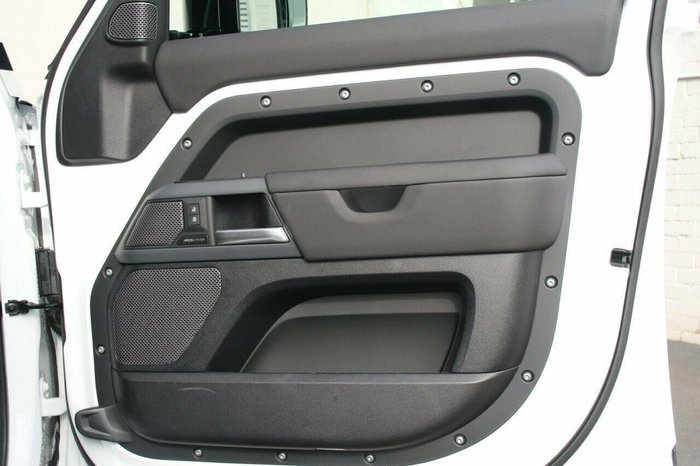 2024 Land Rover Defender 110 P400e X-Dynamic SE L663 MY24 AWD Fuji White