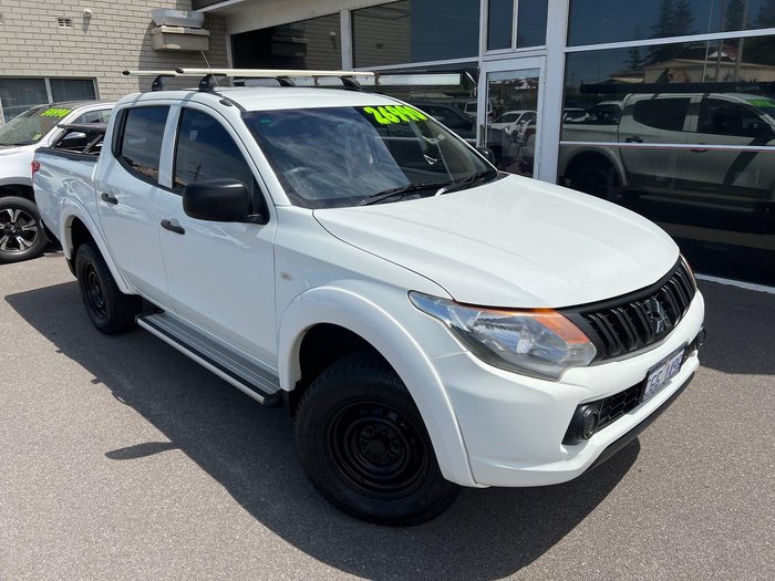 2017 Mitsubishi Triton GLX