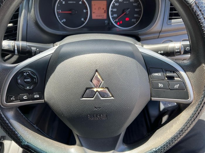 2017 Mitsubishi Triton GLX