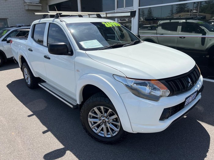 2017 Mitsubishi Triton GLX