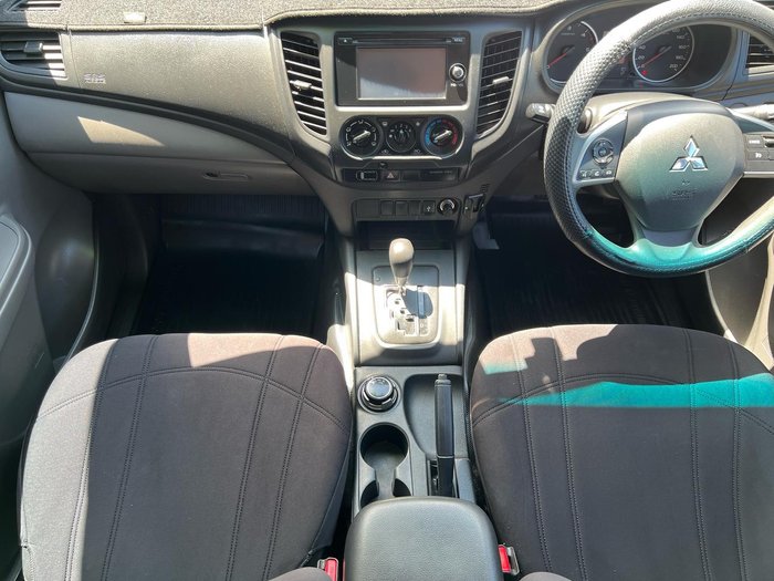 2017 Mitsubishi Triton GLX