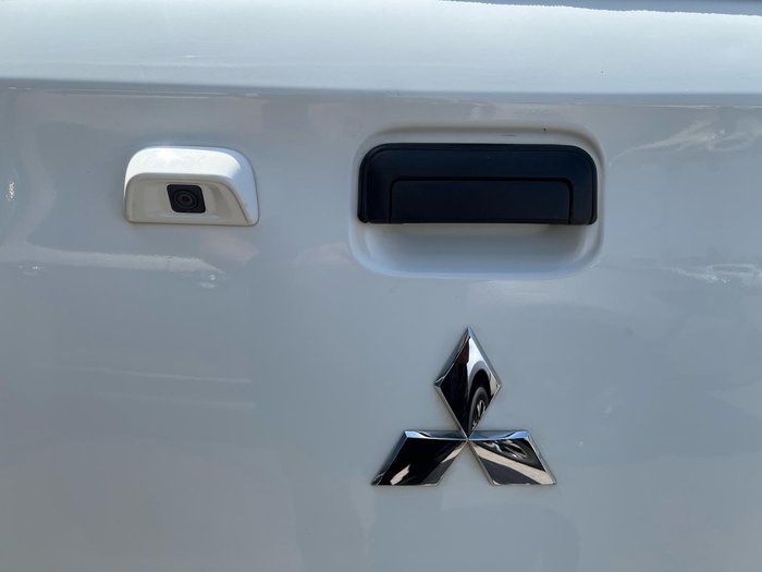 2017 Mitsubishi Triton GLX