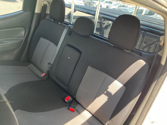 2017 Mitsubishi Triton GLX