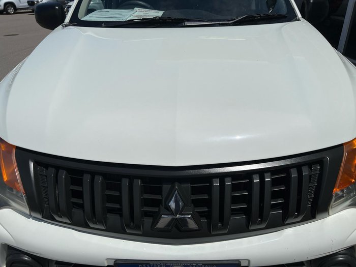 2017 Mitsubishi Triton GLX