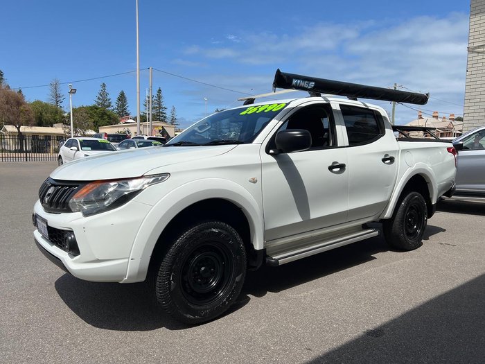 2017 Mitsubishi Triton GLX