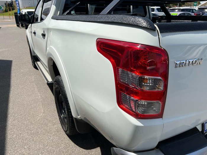 2017 Mitsubishi Triton GLX