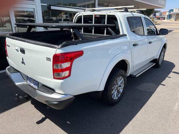 2017 Mitsubishi Triton GLX