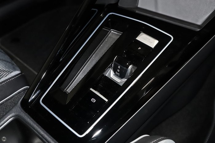 2024 Volkswagen Golf 110TSI R-Line