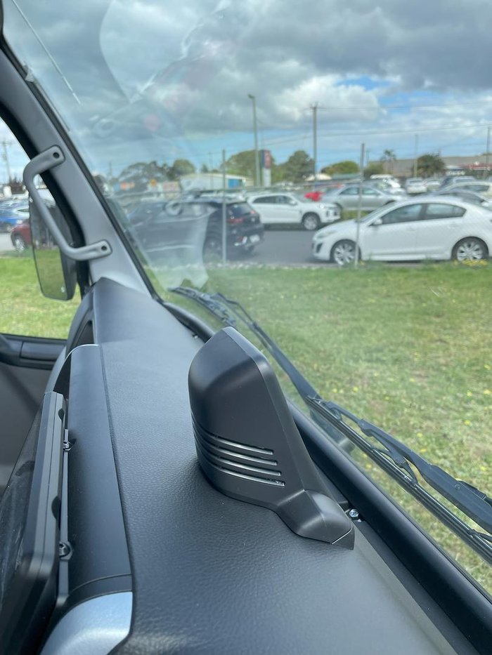 2025 Fuso Canter 918 White