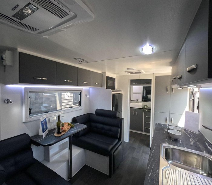 2024 Leader Caravans 2060_R_K1e2_T Gold Le 20'6