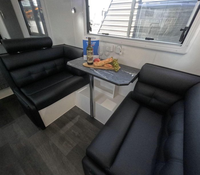 2024 Leader Caravans 2060_R_K1e2_T Gold Le 20'6