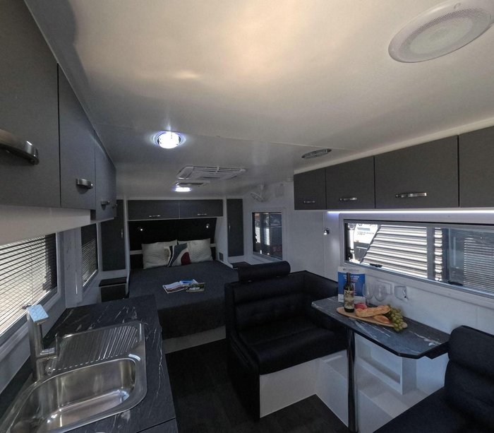 2024 Leader Caravans 2060_R_K1e2_T Gold Le 20'6