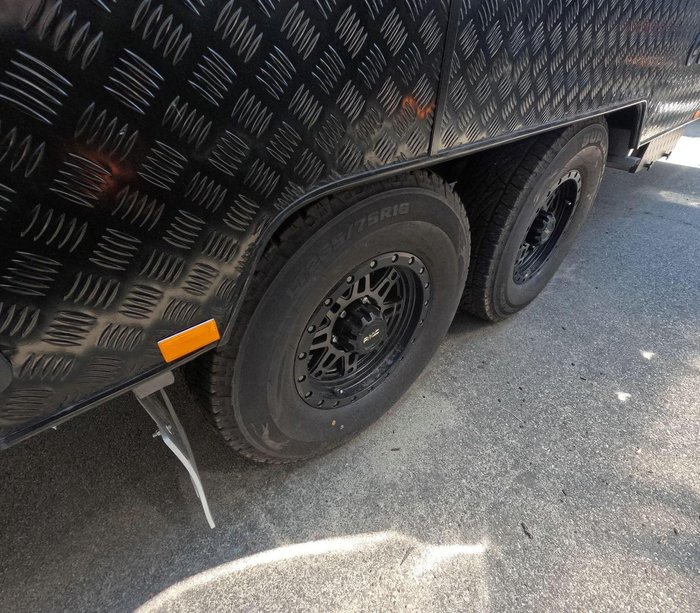 2024 Leader Caravans 2060_R_K1e2_T Gold Le 20'6