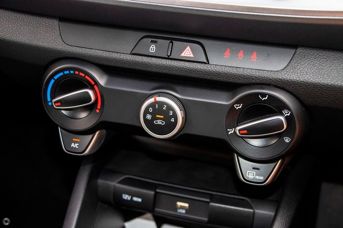 2024 Kia Stonic S
