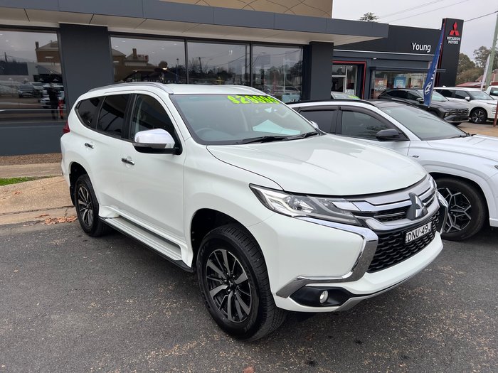 2017 MITSUBISHI PAJERO SPORT