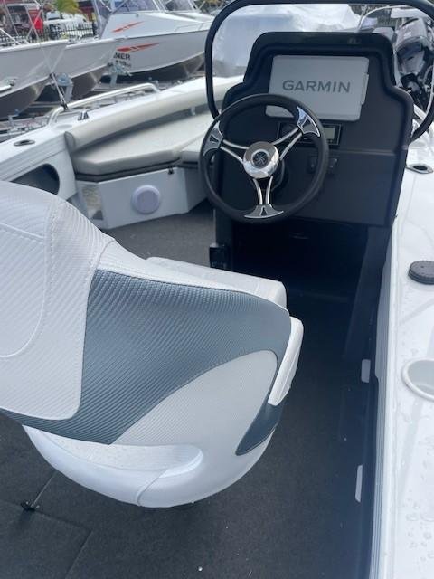 2025 Stacer 449 Crossfire SC SE