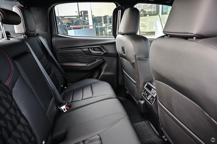 2024 Isuzu D-MAX X-TERRAIN MY24 4X4 Dual Range Mineral White