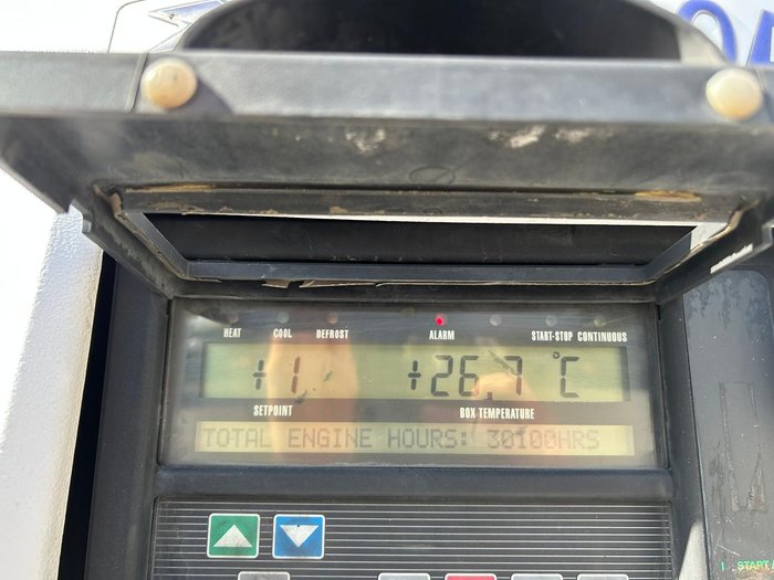 2004 Maxitrans St3 Od 24 Pallet Chiller Van, Roll Door 4.3M