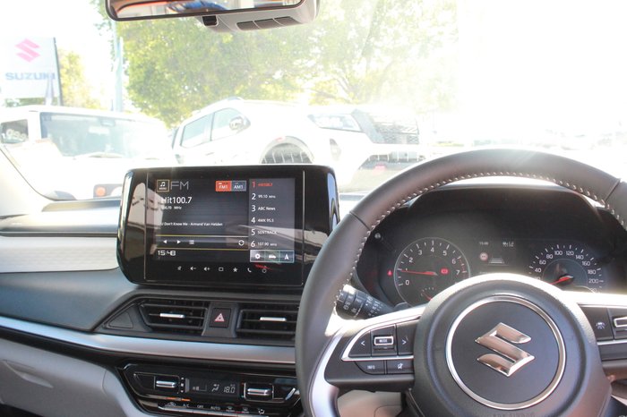 2025 Suzuki Swift Hybrid GLX