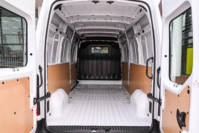 2024 Renault Master Pro 110kW