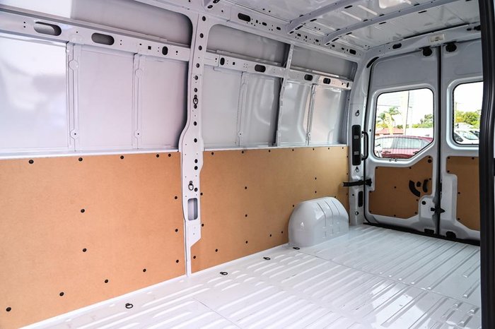 2024 Renault Master Pro 110kW
