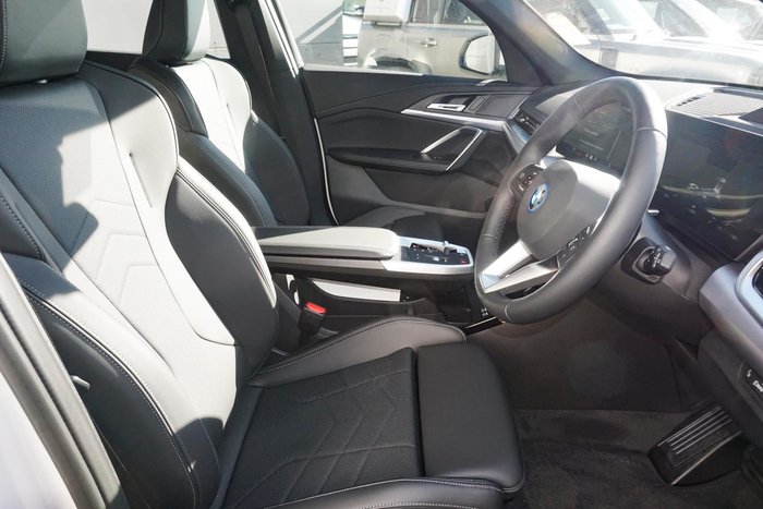 2023 BMW iX1 eDrive20 xLine