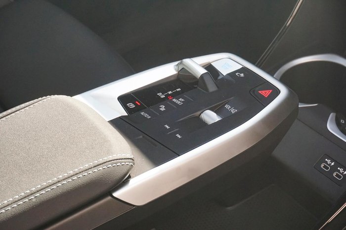 2023 BMW iX1 eDrive20 xLine