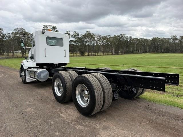 2010 Kenworth T400 Series T408SAR