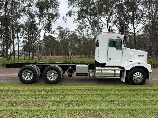 2010 Kenworth T400 Series T408SAR