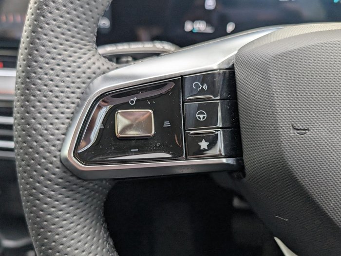 2024 MG HS Vibe AS33 MY24.5 Diamond Red