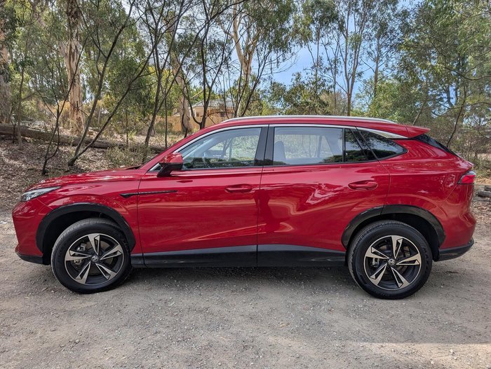 2024 MG HS Vibe AS33 MY24.5 Diamond Red
