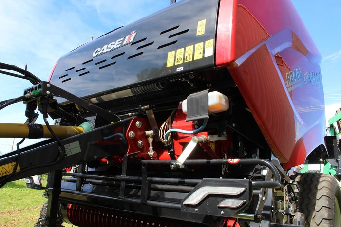 0 CASE IH Rb466 Hd Pro Round Baler Red