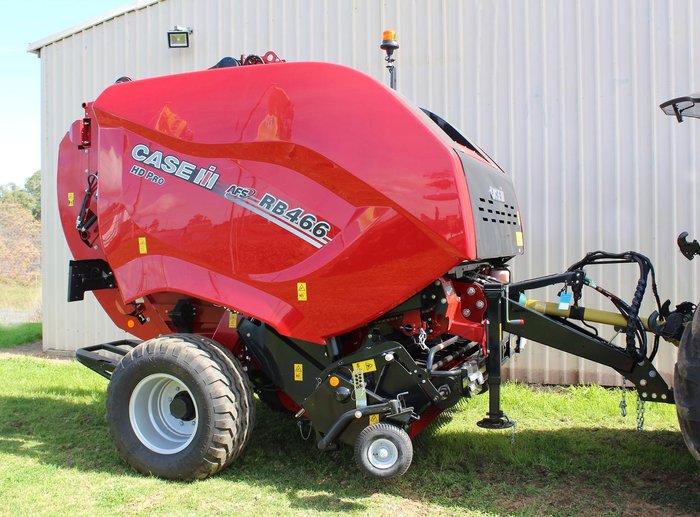 0 CASE IH Rb466 Hd Pro Round Baler Red