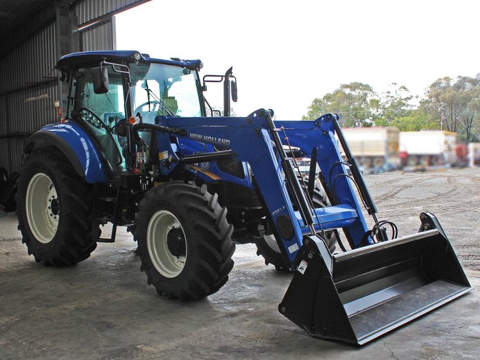 New Holland T5.100 Electro Command Tractor