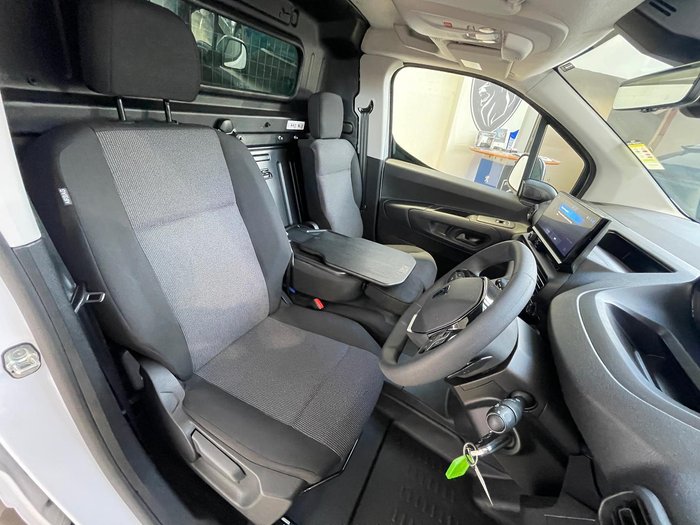2024 Peugeot Partner Pro