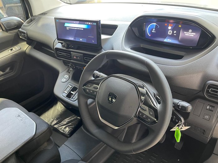 2024 Peugeot Partner Pro