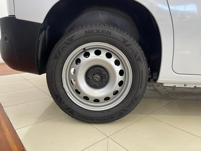 2024 Peugeot Partner Pro