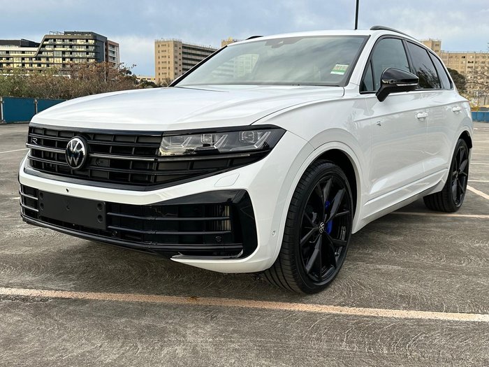 2024 Volkswagen Touareg R