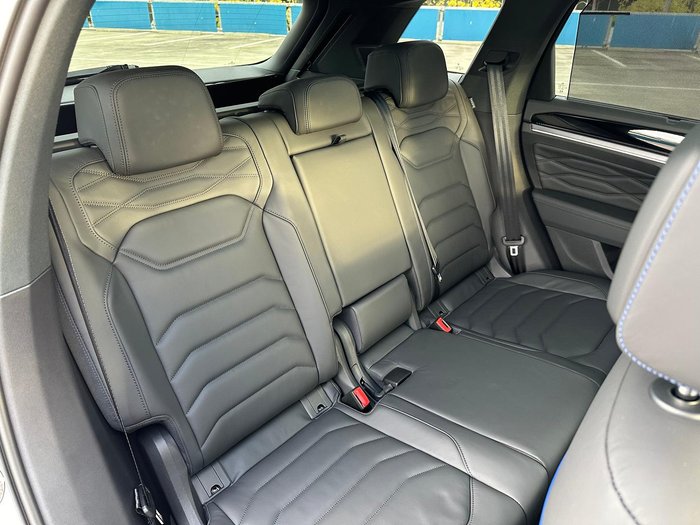 2024 Volkswagen Touareg R