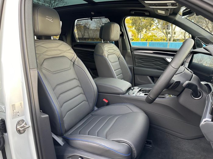 2024 Volkswagen Touareg R