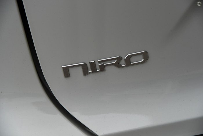 2023 Kia Niro HEV S